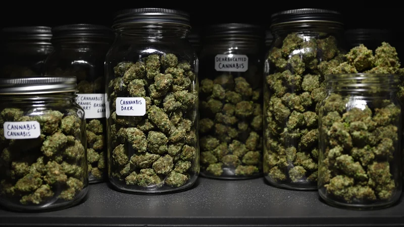 Lagerung: Dein decarboxyliertes Cannabis potent halten